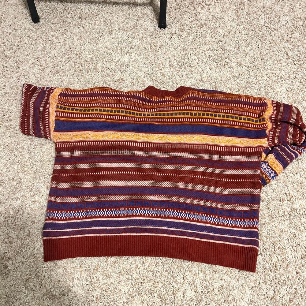 Garage Abstract  Sweater - Picture 4 of 4